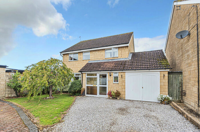 4 Bedroom Detached House To Rent In Cirencester, Gloucestershire, GL7