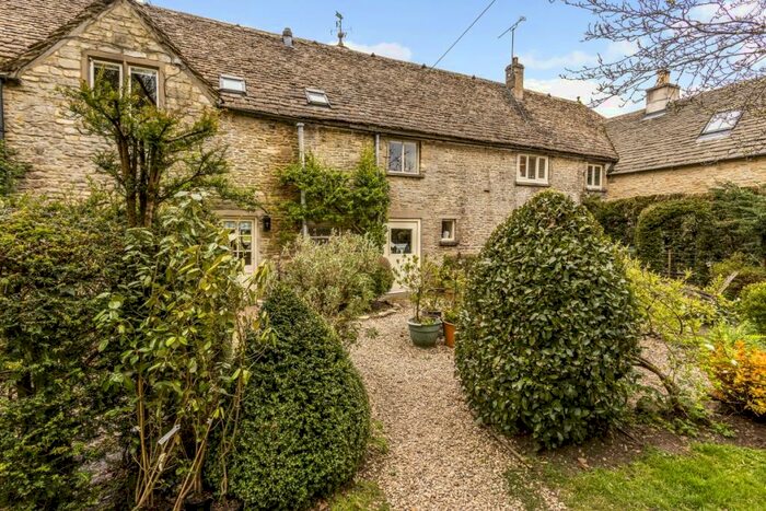 4 Bedroom House To Rent In Kingscote Tetbury, GL8