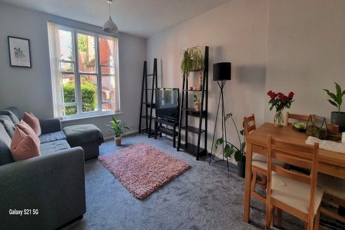 1 Bedroom Flat To Rent In Sherborne Court, Guildford, GU2