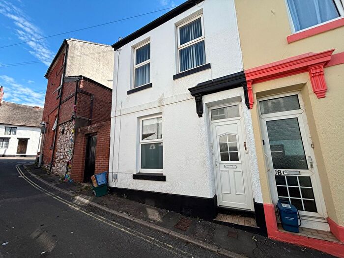 1 Bedroom Flat To Rent In Commercial Road, Dawlish, EX7