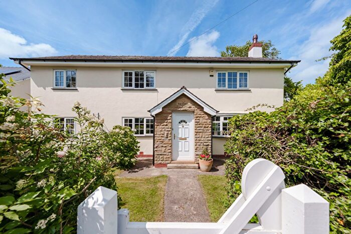 3 Bedroom Detached House For Sale In Post Cottage, South Road, Bretherton, PR26