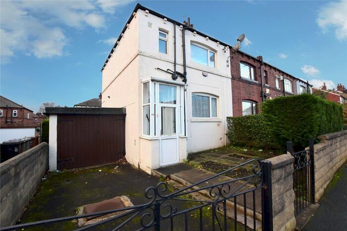 3 Bedroom Semi-Detached House To Rent In Cross Flatts Grove, Leeds LS11