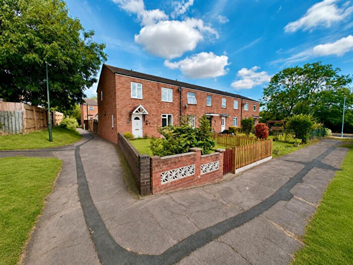 3 Bedroom End Of Terrace House To Rent In Onslow Road, Newent, GL18