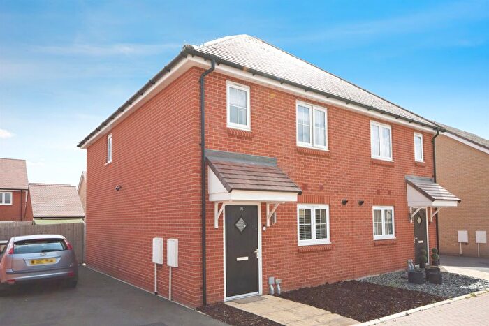 2 Bedroom Semi-Detached House For Sale In French Close, Halstead, CO9