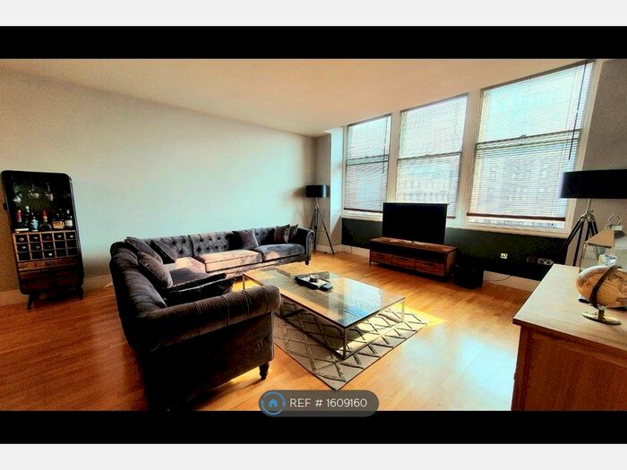 1 Bedroom Flat To Rent In Tower Building, Liverpool, L3