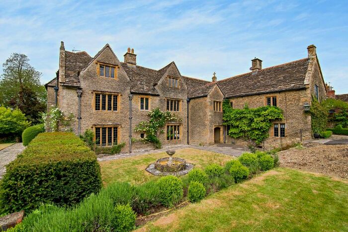 8 Bedroom Detached House For Sale In Longburton, Sherborne, Dorset, DT9