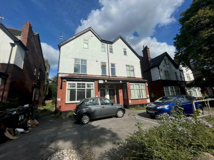 9 Bedroom Terraced House To Rent In St. Michaels Villas, Leeds, West Yorkshire, LS6