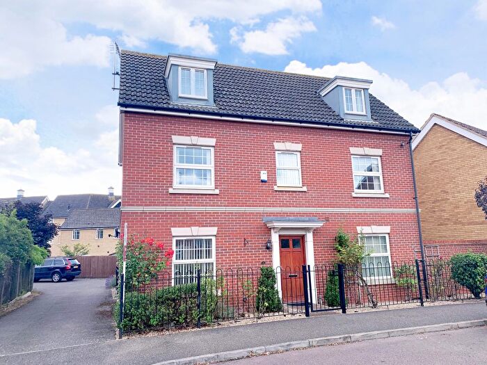 5 Bedroom Detached House To Rent In Thistle Way, Red Lodge, Bury St. Edmunds, IP28