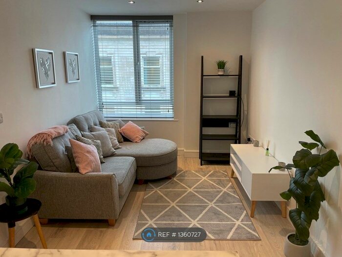 1 Bedroom Flat To Rent In Manchester Rd, Burnley, BB11