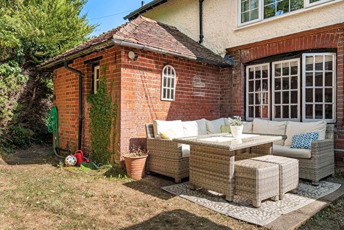 2 Bedroom End Of Terrace House To Rent In Chalk Lane, Shackleford, GU8