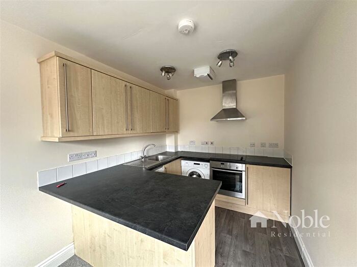 2 Bedroom Flat For Sale In Forest Court, Hemnall Street, Epping, CM16