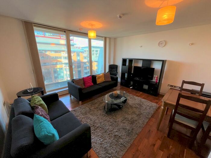 2 Bedroom Apartment To Rent In Leftbank, Spiningfields, Manchester, M3