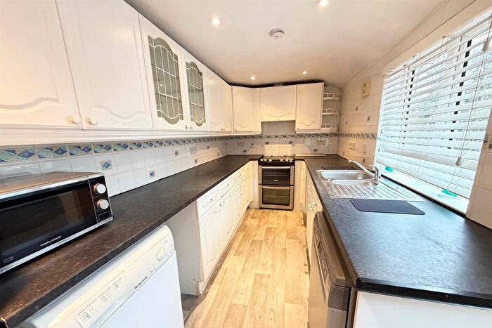 3 Bedroom Property To Rent In New Road, Uxbridge, UB8