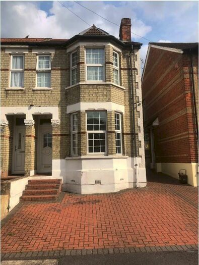 4 Bedroom Semi-Detached House To Rent In Roberts Road, HP13