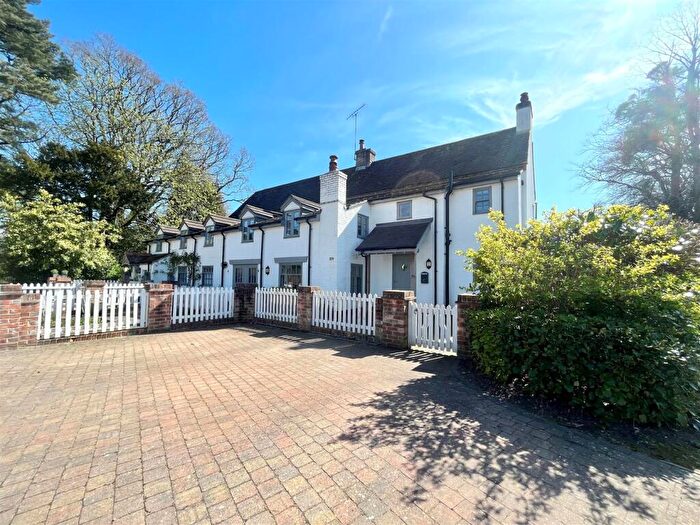 3 Bedroom Semi-Detached House For Sale In Wimborne Road West, Wimborne, BH21