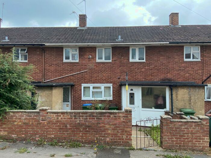 3 Bedroom House To Rent In Brean Close, Southampton, SO16