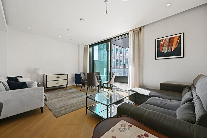1 Bedroom Flat To Rent In Wood Crescent, Television Centre, White City, London, W12