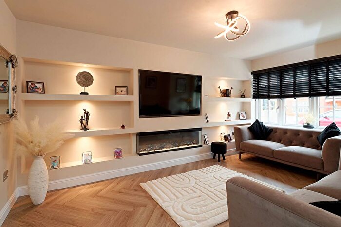 4 Bedroom Detached House For Sale In Vesuvius Drive, Motherwell, North Lanarkshire, ML1