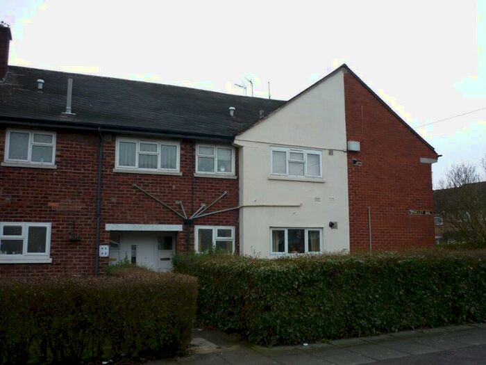 2 Bedroom Flat To Rent In Brindley Avenue, Winsford, Cheshire, CW7