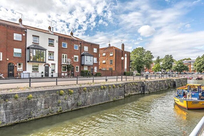 4 Bedroom Terraced House To Rent In City Centre, Trin Mills, BS1