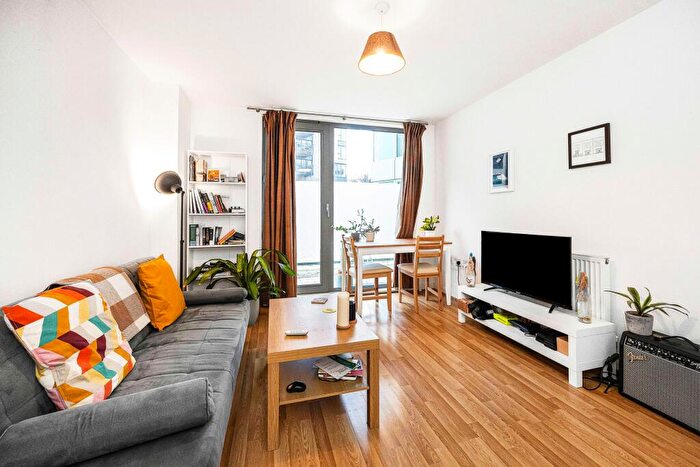1 Bedroom Flat For Sale In High Street, Thomas Frye Court, E15