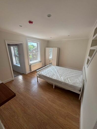 Studio To Rent In Essex Road, Borehamwood, WD6