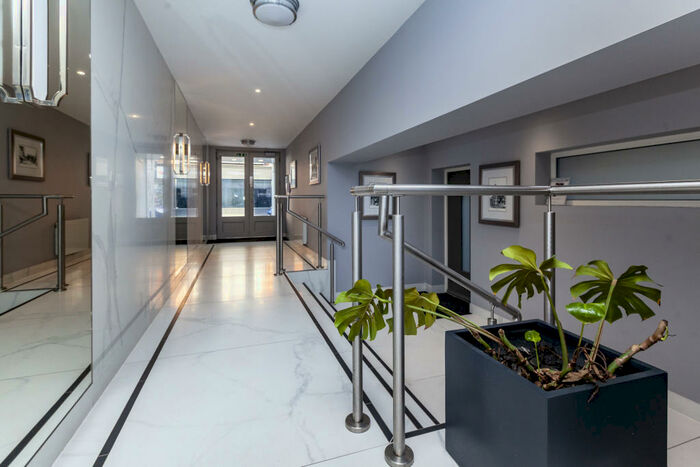 1 Bedroom Apartment To Rent In Chapel Wharf, SL6