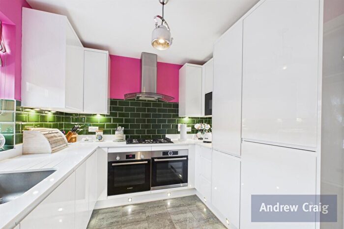 3 Bedroom Town House For Sale In Bents Park Road, South Shields, NE33