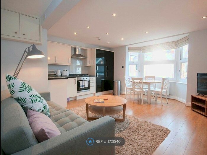 2 Bedroom Flat To Rent In Cathedral Road, Cardiff, CF11