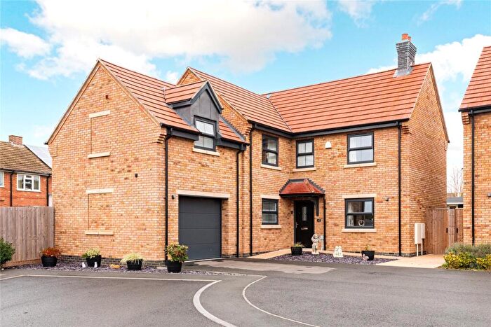 3 Bedroom Detached House For Sale In Hope Street, Bozeat, Northamptonshire, NN29