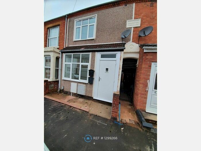 2 Bedroom Flat To Rent In Rowland Street, Rugby CV21