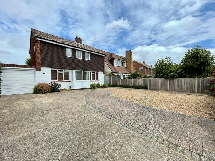 3 Bedroom Detached House To Rent In Solent Way, Gosport, PO12