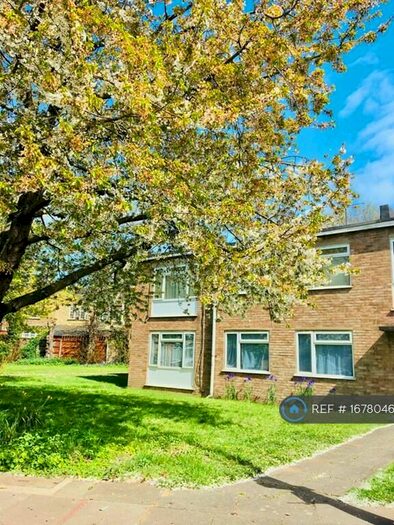 2 Bedroom Flat To Rent In Leyton, London, E10