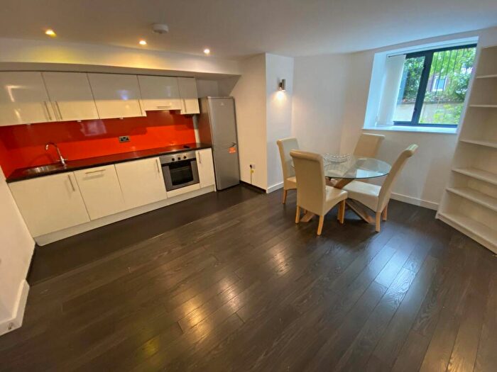 1 Bedroom Flat To Rent In Conyngham Road, Victoria Park, M14