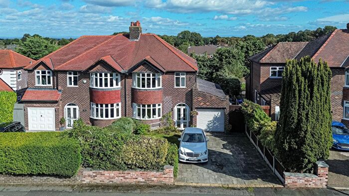 3 Bedroom Semi-Detached House For Sale In London Road, Appleton, Warrington, WA4