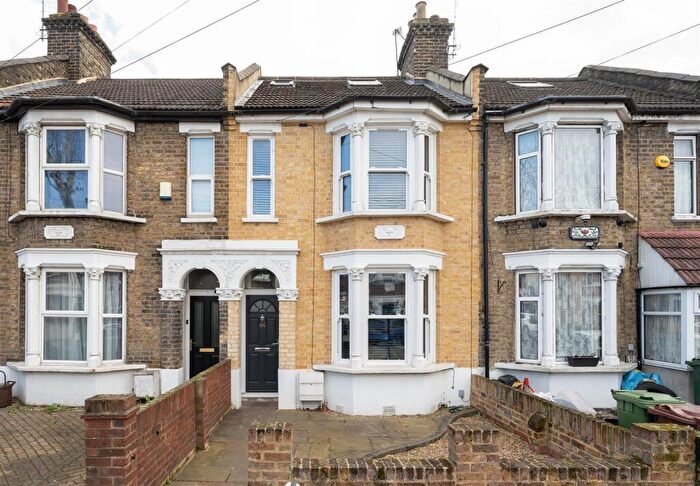 4 Bedroom Terraced House For Sale In Markhouse Avenue, Walthamstow, E17
