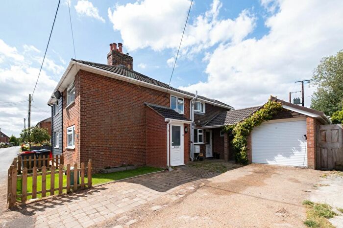 3 Bedroom Semi-Detached House For Sale In New Town Street, Chartham Hatch, CT4