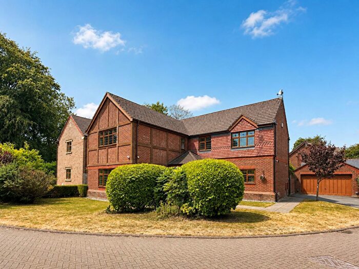 5 Bedroom Detached House For Sale In Glade Drive, Little Sutton, CH66