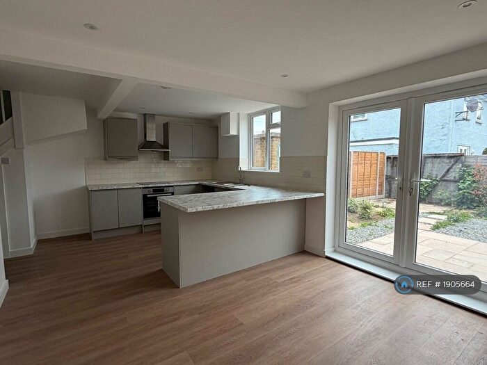 3 Bedroom Semi-Detached House To Rent In The Crescent, Sandy, SG19
