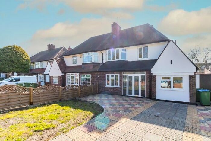 4 Bedroom Semi-Detached House To Rent In Eltham Road, London, SE9