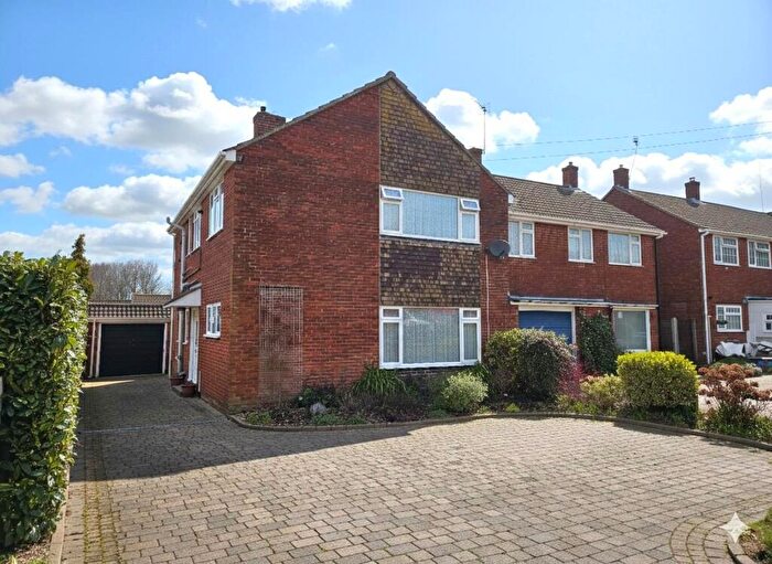 4 Bedroom Semi Detached House For Sale In Abshot Road, Titchfield Common, PO14