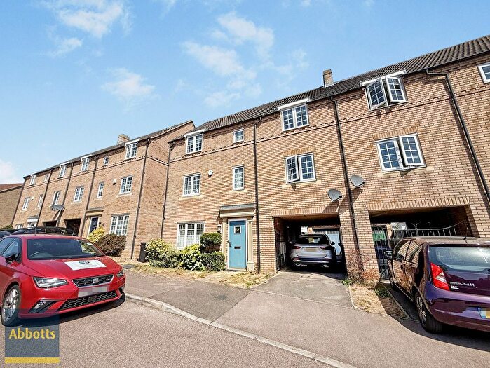 5 Bedroom Town House To Rent In Longchamp Drive, Ely, CB7