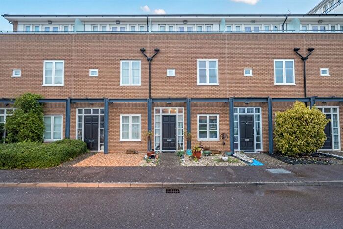 4 Bedroom Town House For Sale In Cockleshell Square, Gosport, PO12