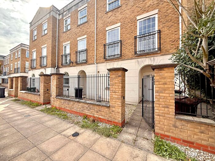 3 Bedroom Town House To Rent In Tarragon Road, Maidstone, ME16