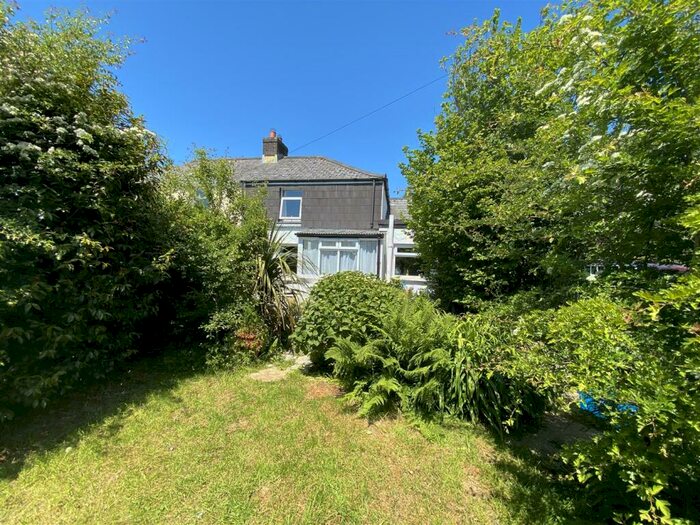 2 Bedroom Cottage For Sale In School Road, Pensilva, Nr Liskeard, PL14