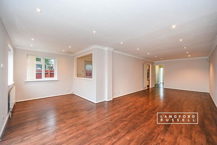 4 Bedroom Semi Detached House To Rent In Osgood Avenue Orpington, BR6