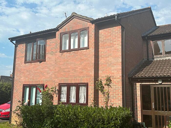 1 Bedroom Flat To Rent In Glenville Close, Royal Wootton Bassett, Swindon, SN4