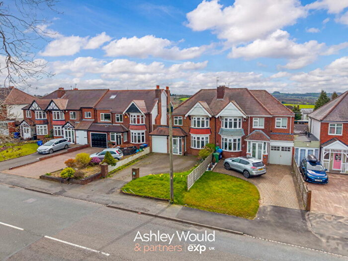 3 Bedroom Semi-Detached House For Sale In Manor Lane, Halesowen, B62