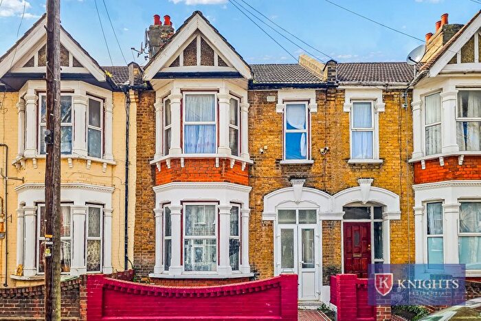 3 Bedroom Terraced House For Sale In Springfield Road, London, E6