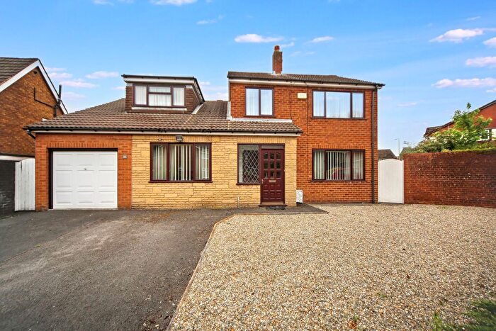 4 Bedroom Detached House For Sale In Freshfield Road, Wigan, WN3
